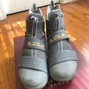 Nike Lebron soldier 10 SFG US men’s size 10
